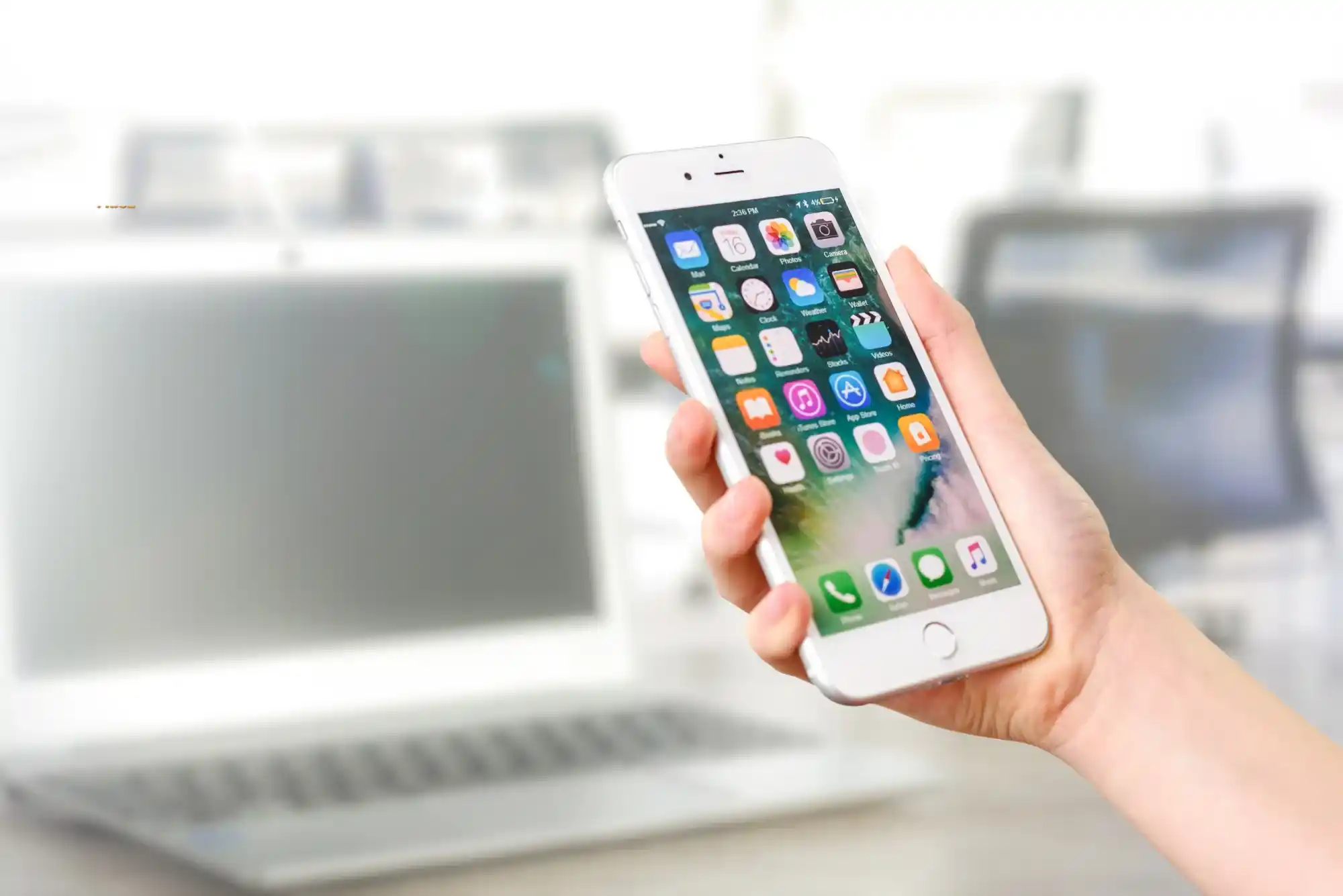 How to Download UK Betting Apps on iPhone